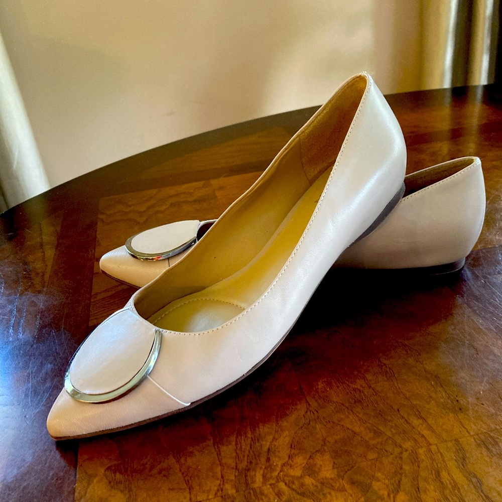 Naturalizer Shoes. Size 8 narrow